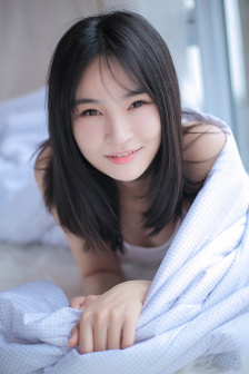 《年轻的女教师在线观看